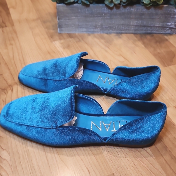 🆕️ Velvet loafer - Picture 7 of 12